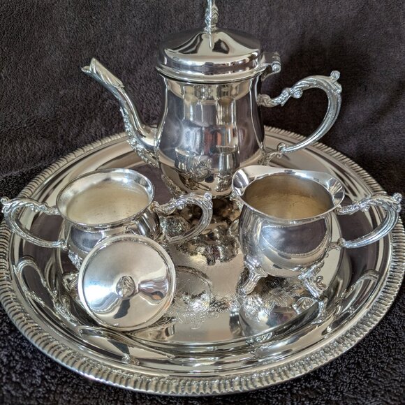 CHILD'S SILVER-PLATE TEA SET - Picture 3 of 4